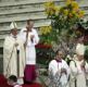Pope makes Easter pleas for world peace